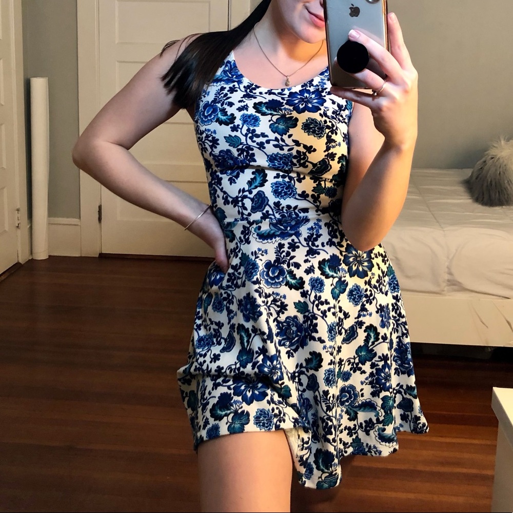 H&M FLORAL SKATER DRESS